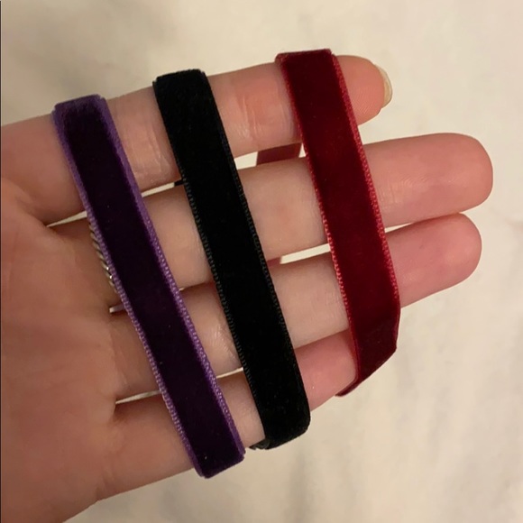 Brand new set of 3 choker necklaces - Picture 2 of 3
